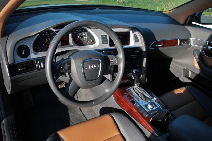 Торпедо Audi A6 3.0T Quattro Sedan (4F, C6) 2008 года  (NA) (фото 21 из 34)